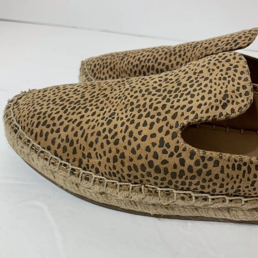 EUC‎ Universal Thread Animal Print Espadrille Mules